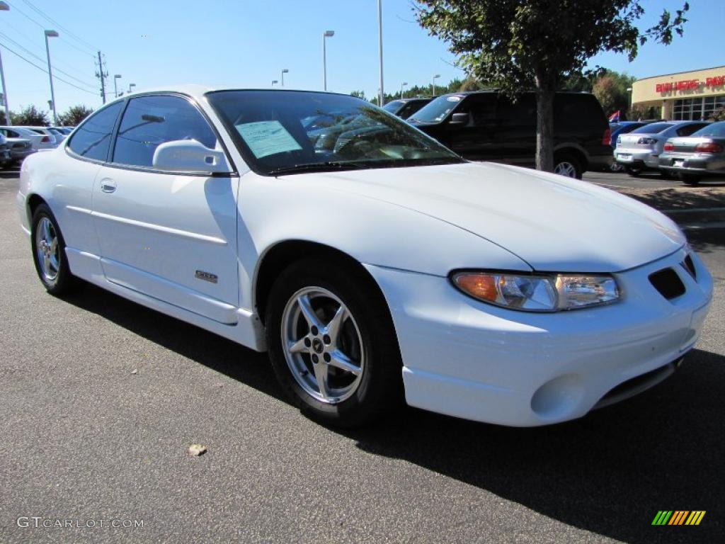 1999 Pontiac Grand Prix GT White 4 door