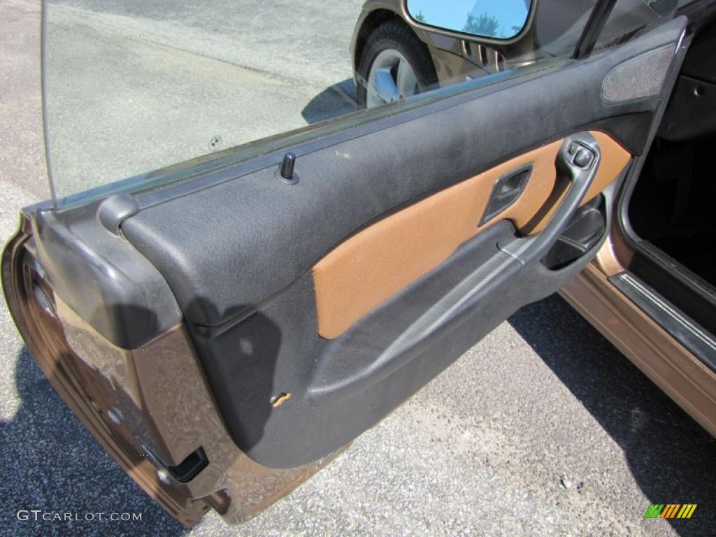 2000 BMW Z3 2.3 Roadster Impala Brown Door Panel Photo #38542335