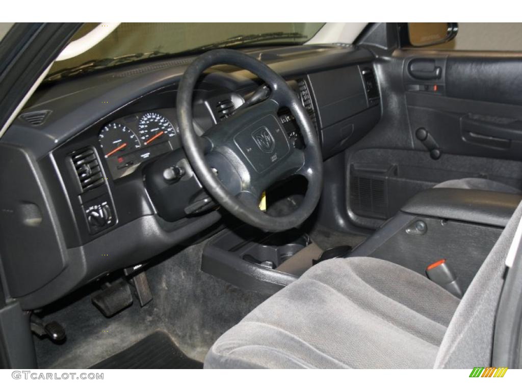 2003 Dakota SXT Club Cab - Graphite Metallic / Dark Slate Gray photo #11
