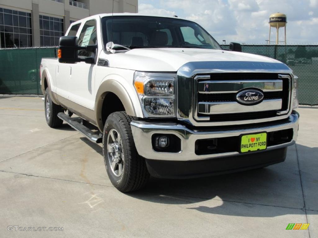 2011 F250 Super Duty Lariat Crew Cab 4x4 - White Platinum Metallic Tri-Coat / Adobe Beige photo #1