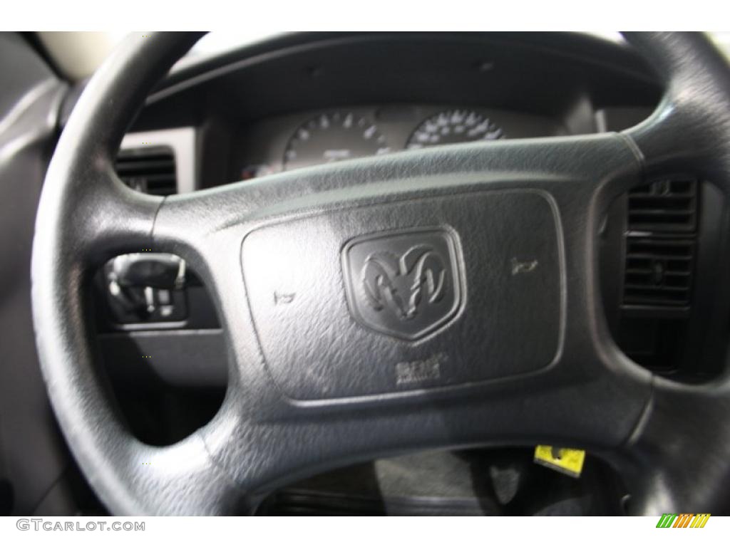2003 Dakota SXT Club Cab - Graphite Metallic / Dark Slate Gray photo #18