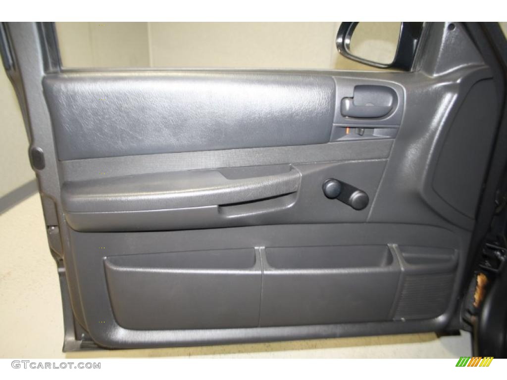 2003 Dakota SXT Club Cab - Graphite Metallic / Dark Slate Gray photo #22