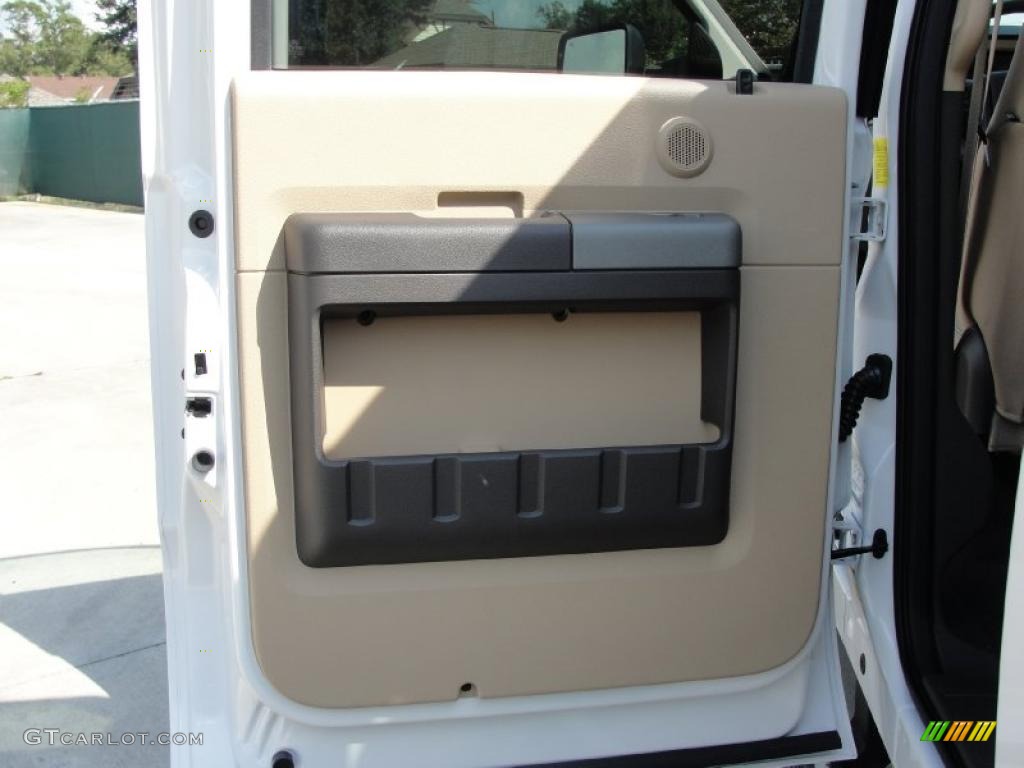 2011 F250 Super Duty Lariat Crew Cab 4x4 - White Platinum Metallic Tri-Coat / Adobe Beige photo #21