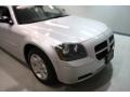 Bright Silver Metallic - Magnum SE Photo No. 43