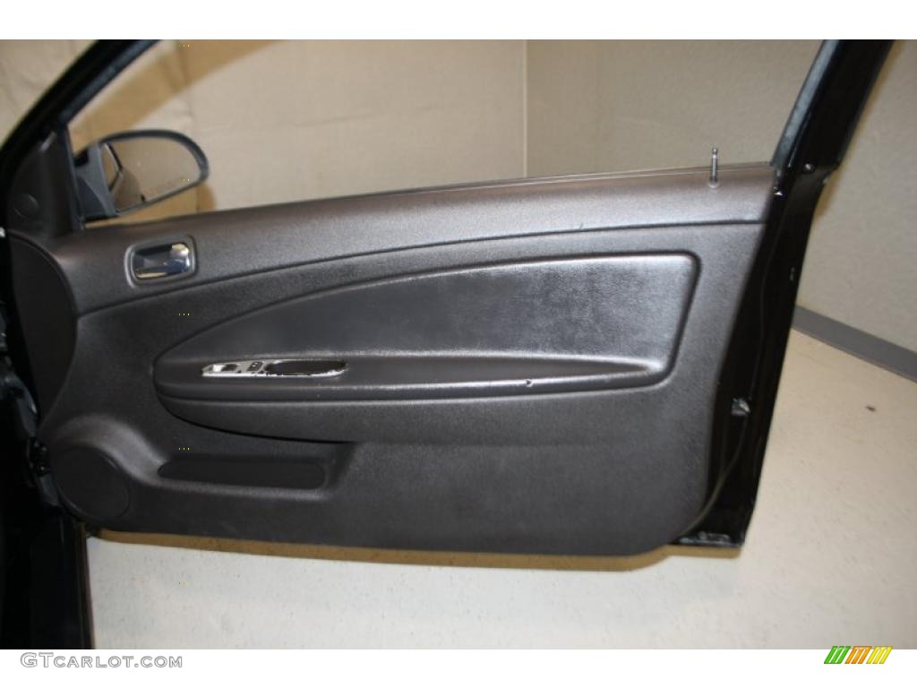 2006 Chevrolet Cobalt SS Supercharged Coupe Ebony Door Panel Photo #38543439