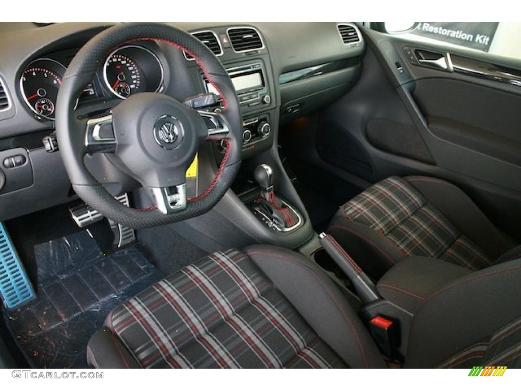 Interlagos Plaid Cloth Interior 2011 Volkswagen GTI 2 Door Photo #38543875