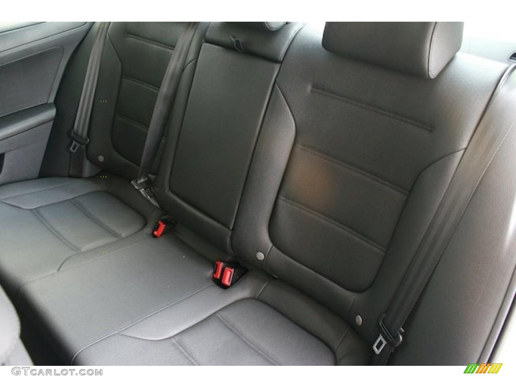 Titan Black Interior 2011 Volkswagen Jetta SE Sedan Photo #38544563