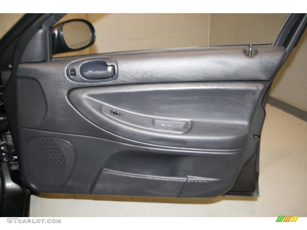 2005 Dodge Stratus SXT Sedan Dark Slate Gray Door Panel Photo #38544591