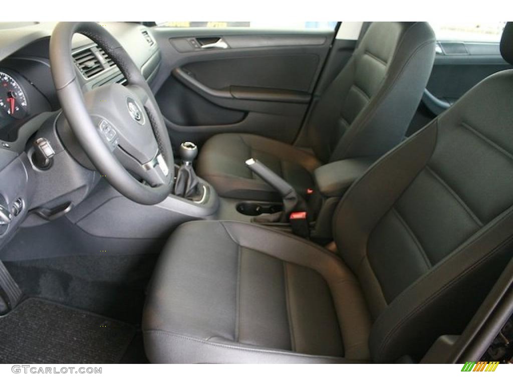 Titan Black Interior 2011 Volkswagen Jetta SE Sedan Photo #38544623