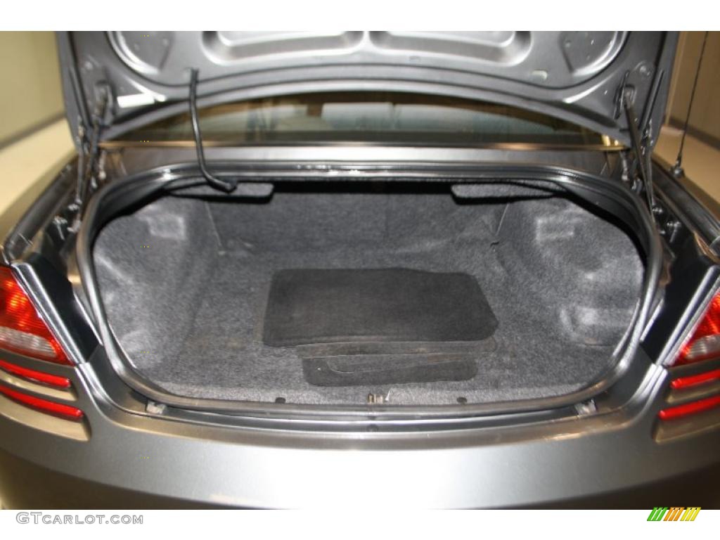 2005 Dodge Stratus SXT Sedan Trunk Photo #38544843