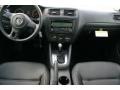 Titan Black 2011 Volkswagen Jetta SE Sedan Dashboard
