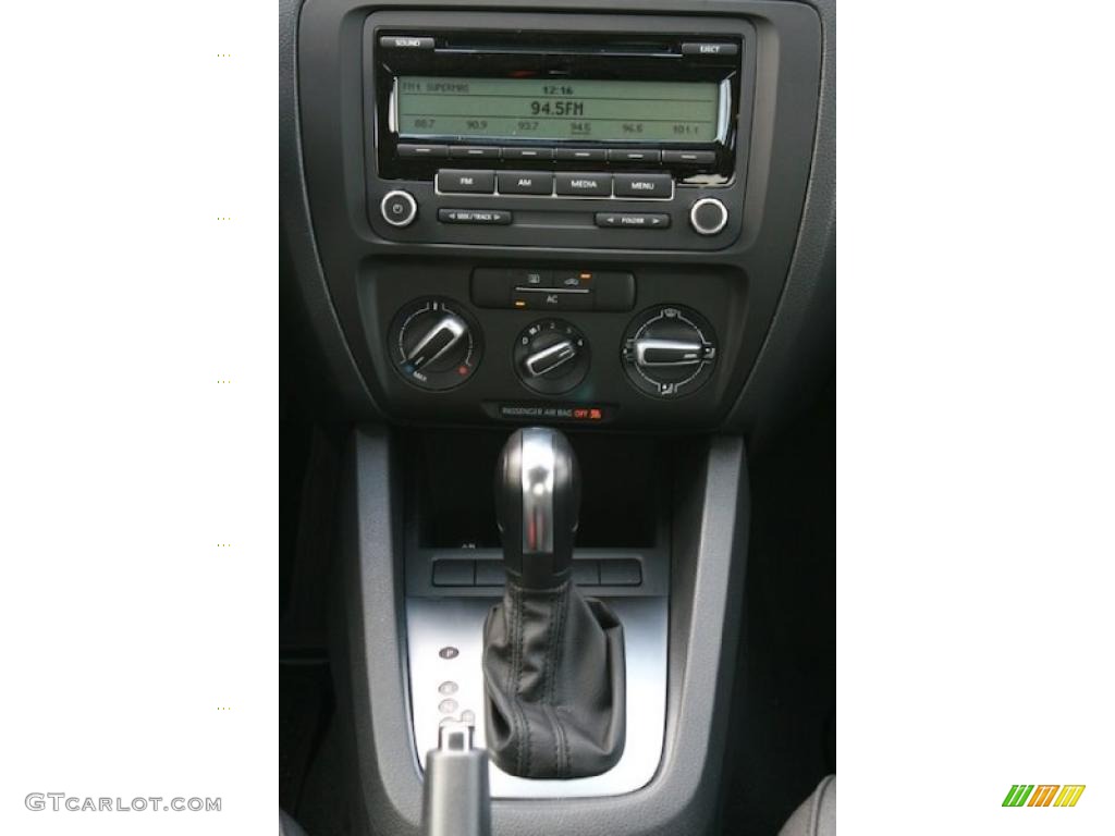 2011 Volkswagen Jetta SE Sedan 6 Speed Tiptronic Automatic Transmission Photo #38544963