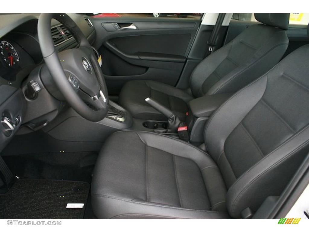 Titan Black Interior 2011 Volkswagen Jetta SE Sedan Photo #38545043