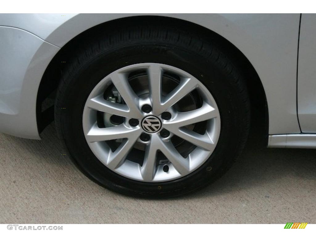 2011 Volkswagen Jetta SE Sedan Wheel Photo #38545087