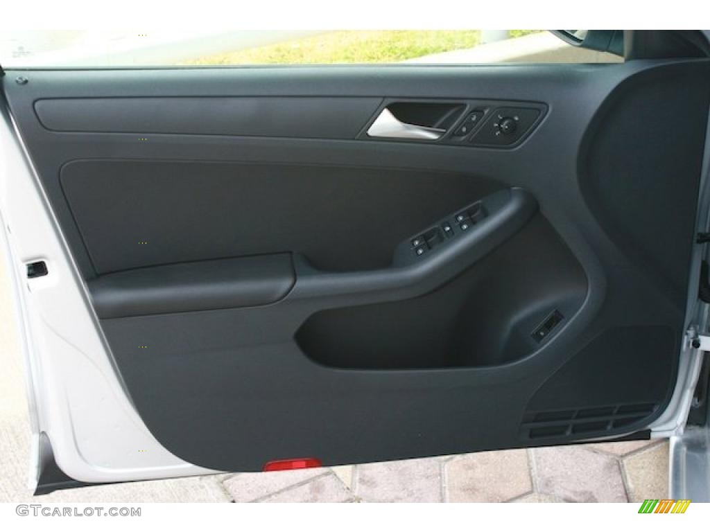 2011 Volkswagen Jetta SE Sedan Titan Black Door Panel Photo #38545131