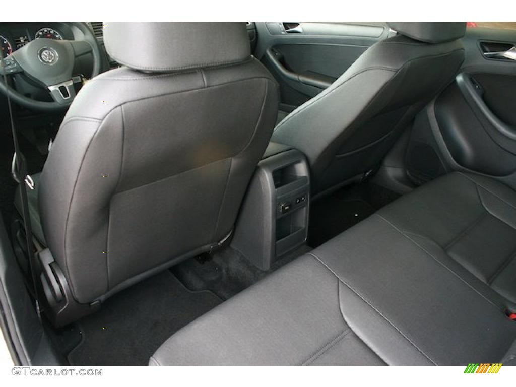 Titan Black Interior 2011 Volkswagen Jetta SE Sedan Photo #38545175