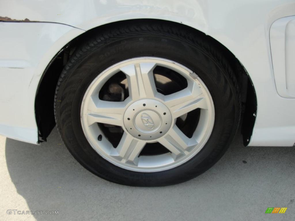 2004 Hyundai Tiburon Standard Tiburon Model Wheel Photo #38545183