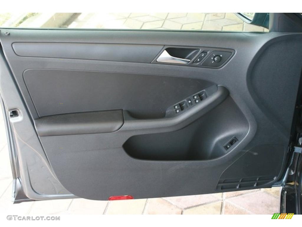 2011 Volkswagen Jetta SE Sedan Titan Black Door Panel Photo #38545343