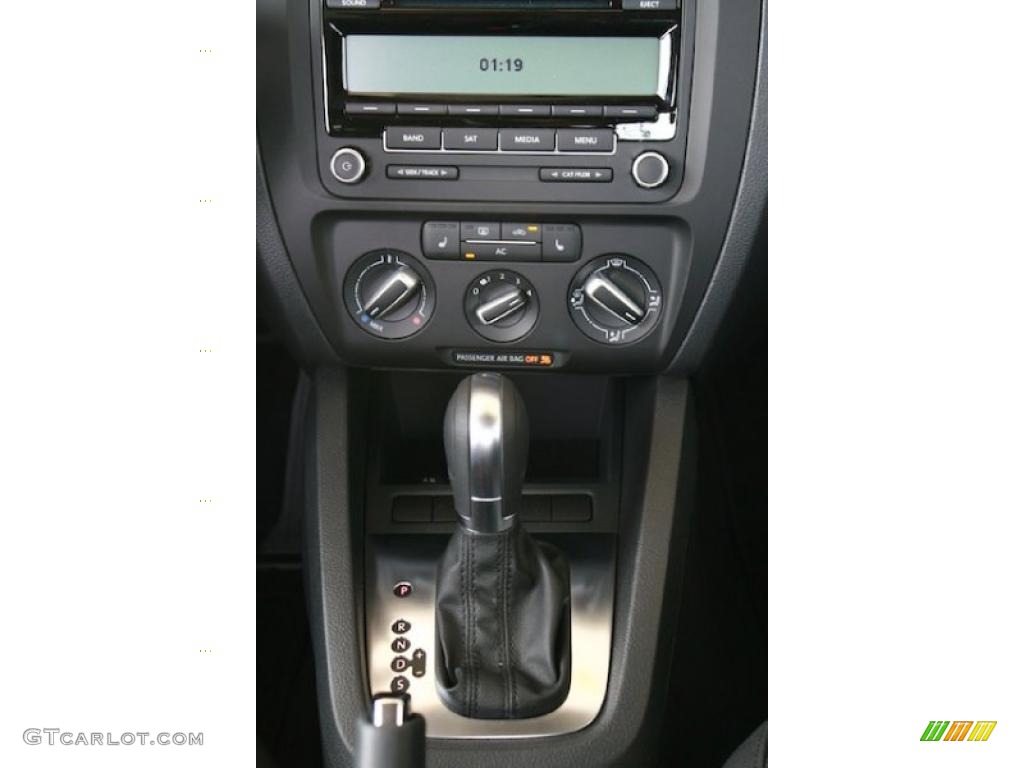 2011 Volkswagen Jetta SE Sedan 6 Speed Tiptronic Automatic Transmission Photo #38545383