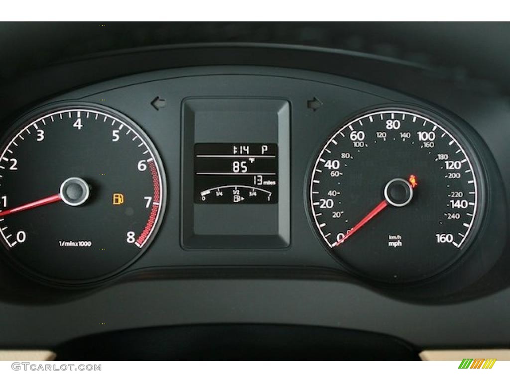 2011 Volkswagen Jetta SE Sedan Gauges Photo #38545619
