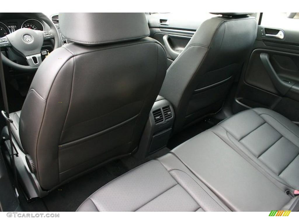 Titan Black Interior 2011 Volkswagen Jetta TDI SportWagen Photo #38545803
