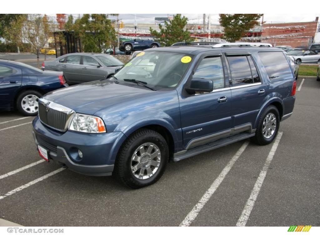 2003 Navigator Luxury 4x4 - Medium Wedgewood Blue Metallic / Black photo #1