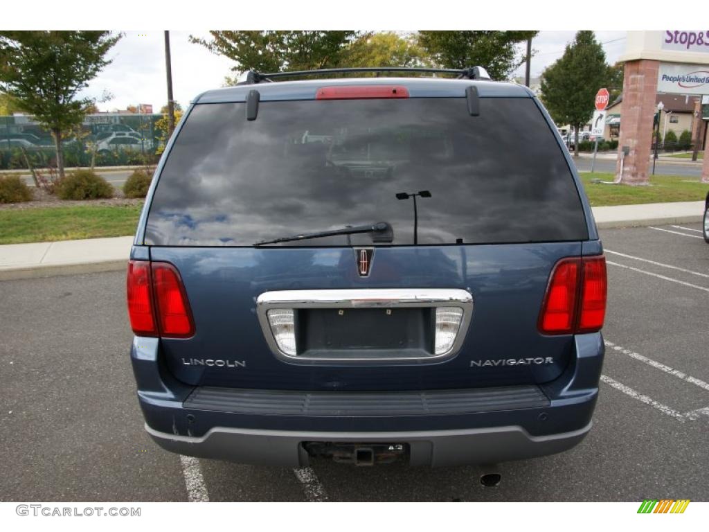 2003 Navigator Luxury 4x4 - Medium Wedgewood Blue Metallic / Black photo #5