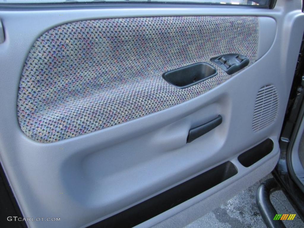 1999 Dodge Ram 1500 SLT Regular Cab Mist Gray Door Panel Photo #38550965