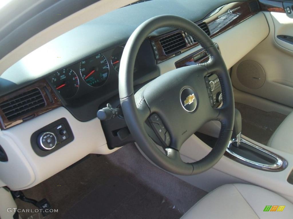 2011 Chevrolet Impala LT Neutral Dashboard Photo #38551429
