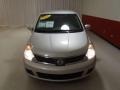 Brilliant Silver - Versa 1.8 S Hatchback Photo No. 2