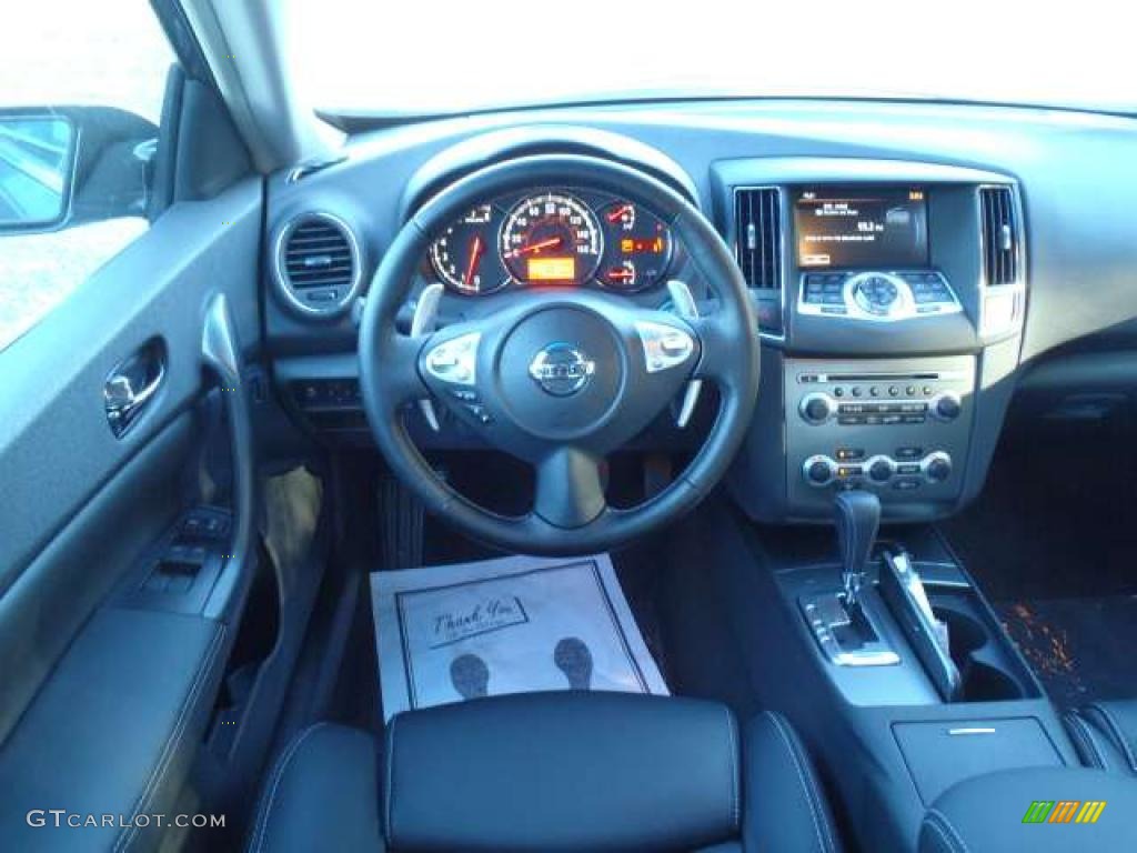 Charcoal Interior 2011 Nissan Maxima 3.5 SV Sport Photo #38552725