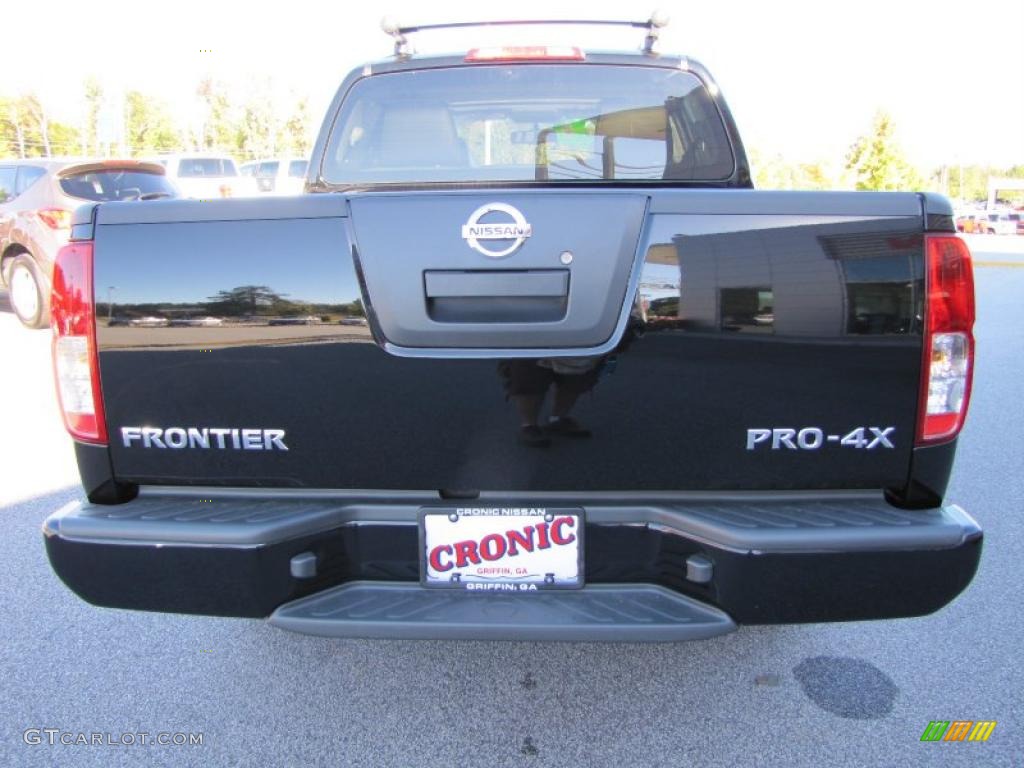 2011 Frontier Pro-4X Crew Cab 4x4 - Super Black / Pro 4X Graphite/Red photo #4