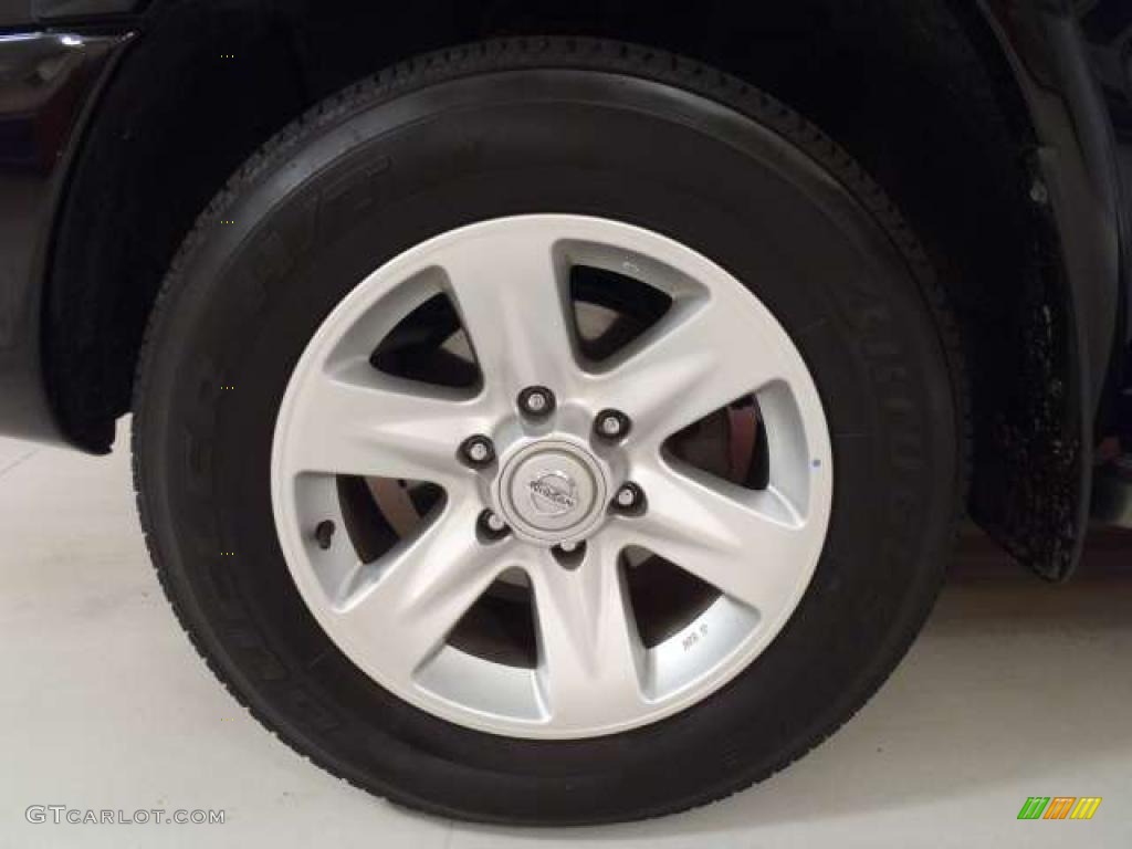 2003 Nissan Pathfinder LE Wheel Photos