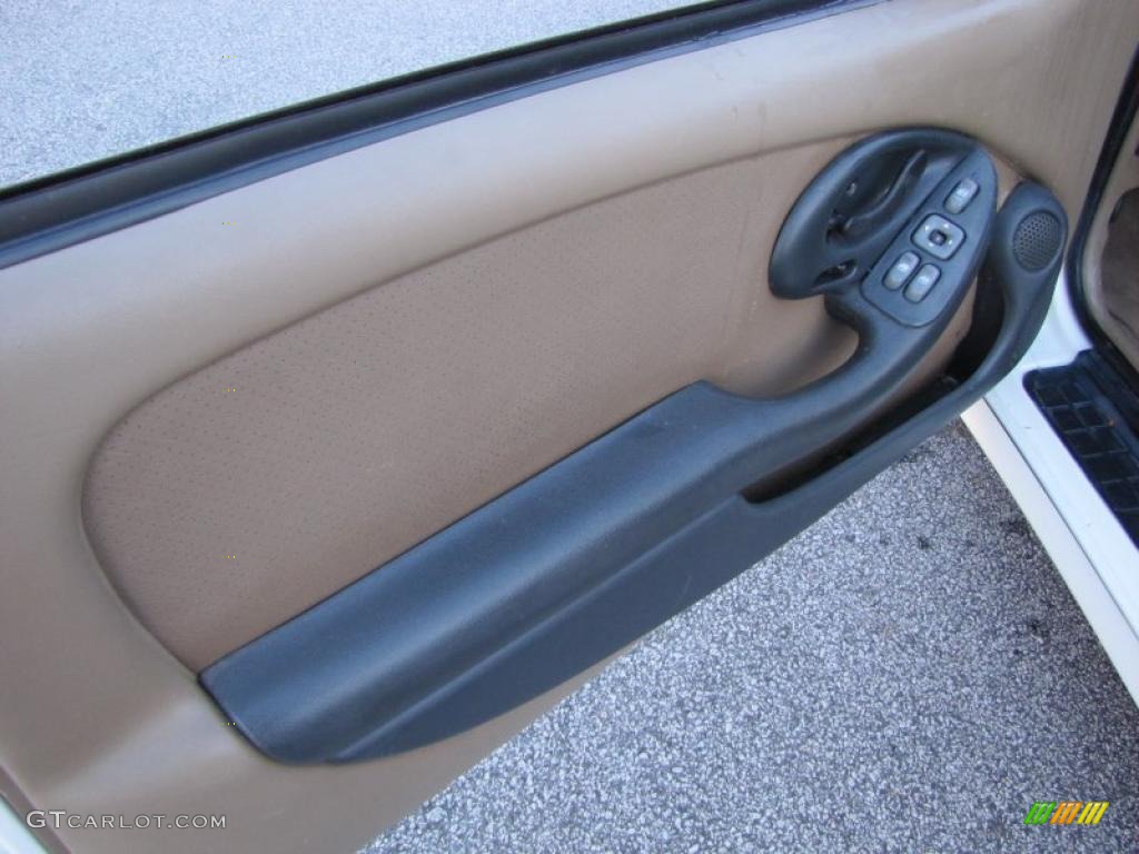 1995 Pontiac Firebird Convertible Medium Beige Door Panel Photo #38555213