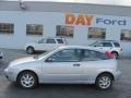 2005 CD Silver Metallic Ford Focus ZX3 SE Coupe  photo #2