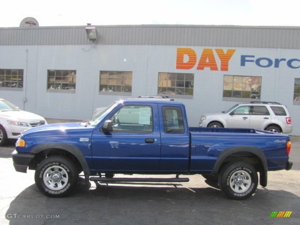 2006 B-Series Truck B4000 SE Cab Plus 4 4x4 - Lapis Blue / Graphite photo #2