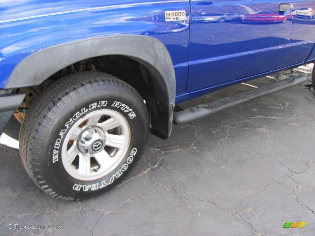 2006 B-Series Truck B4000 SE Cab Plus 4 4x4 - Lapis Blue / Graphite photo #3