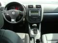 Black - Jetta SE Sedan Photo No. 9