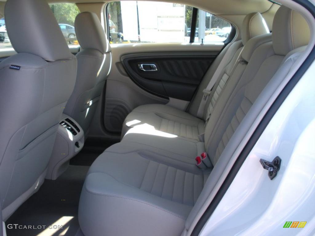 Light Stone Interior 2011 Ford Taurus SE Photo #38559159