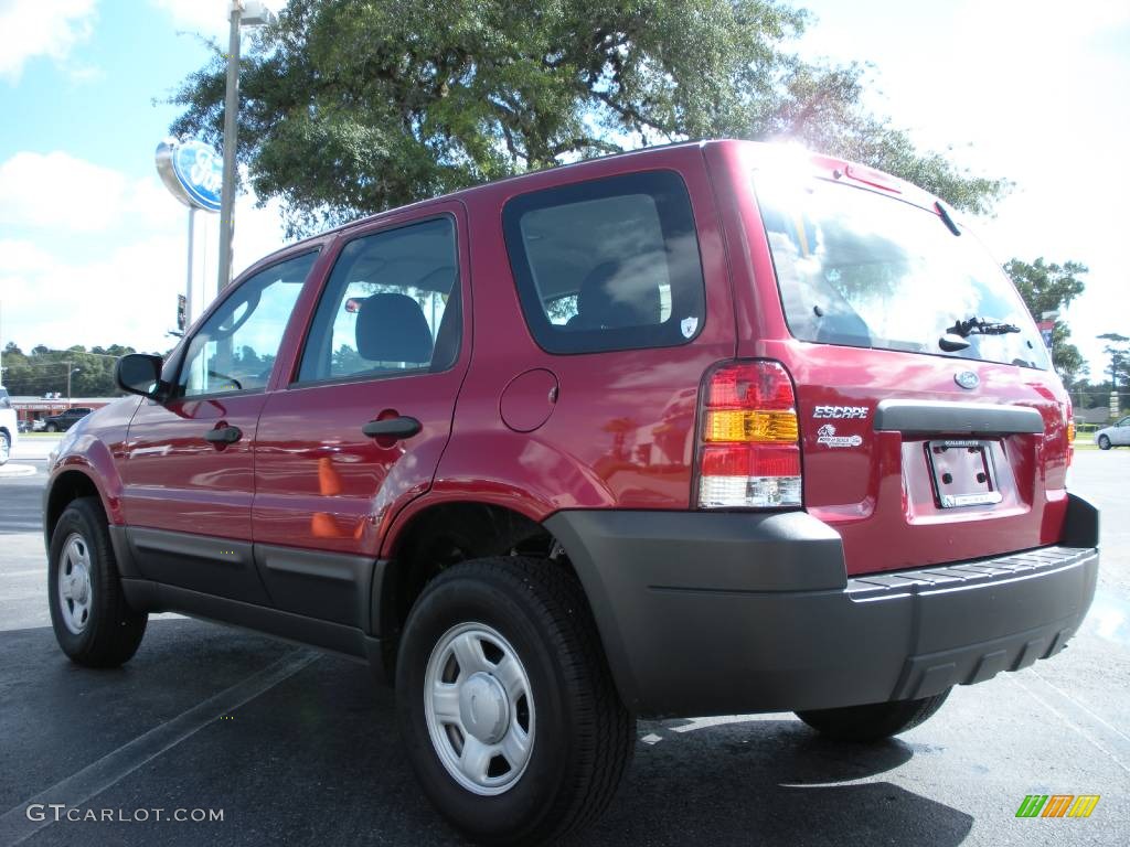 2007 Escape XLS - Red / Gray photo #4