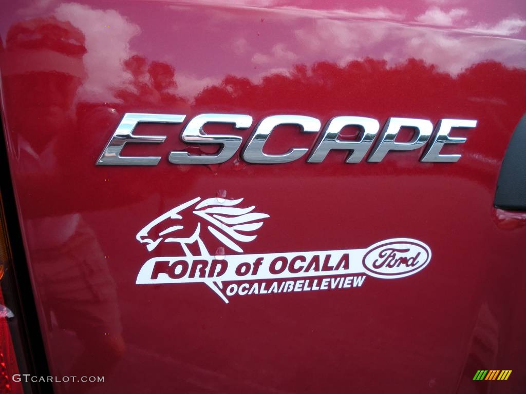 2007 Escape XLS - Red / Gray photo #7