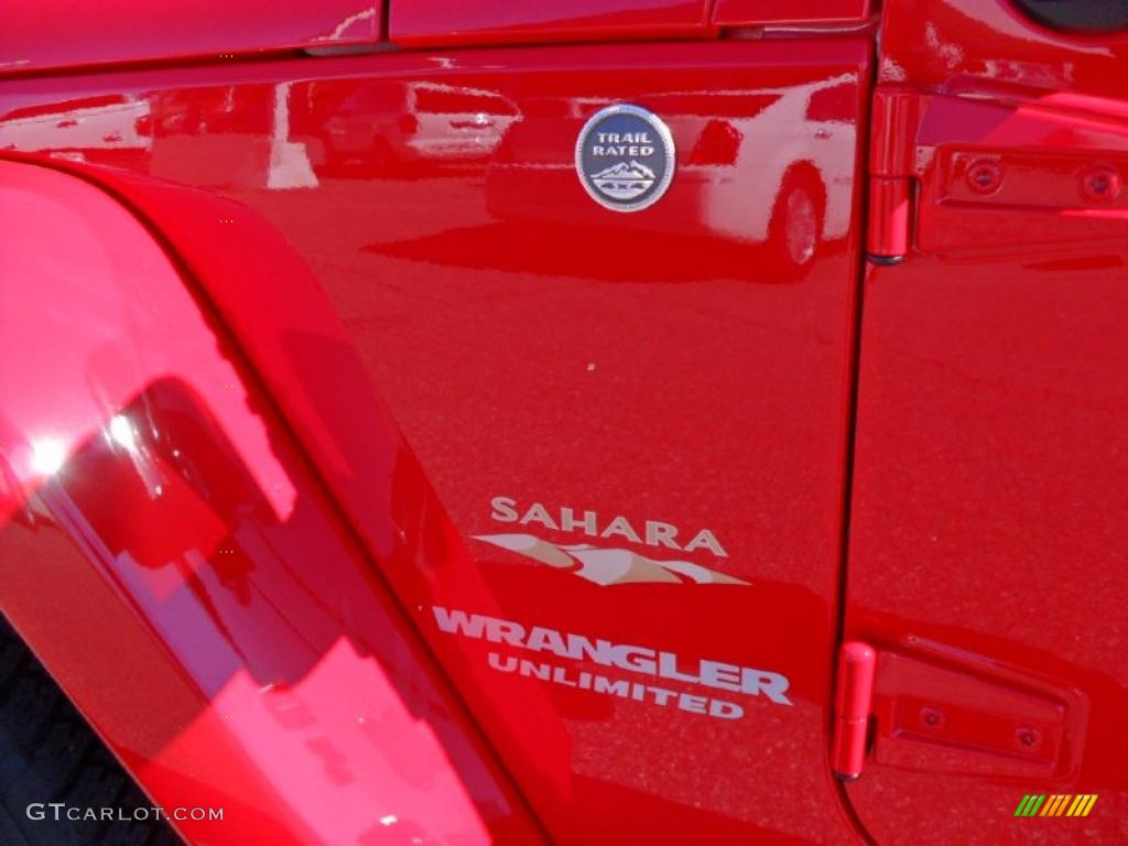 2011 Wrangler Unlimited Sahara 4x4 - Flame Red / Black photo #25