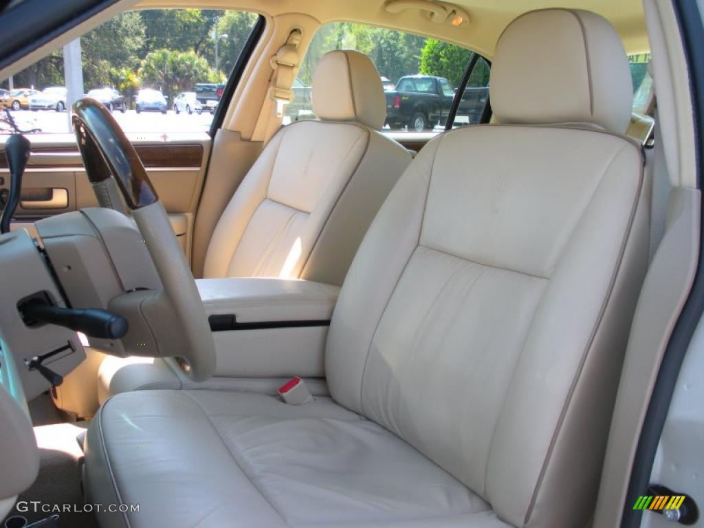 Light Camel Interior 2007 Lincoln Town Car Designer Photo #38562021
