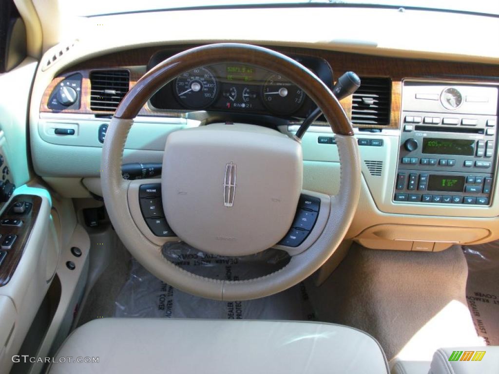 2007 Lincoln Town Car Designer Light Camel Steering Wheel Photo #38562113
