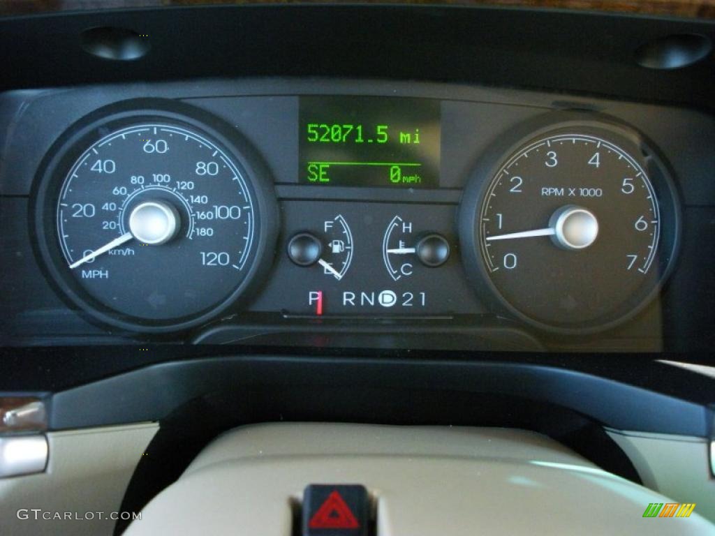 2007 Lincoln Town Car Designer Gauges Photo #38562145