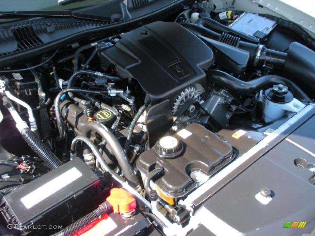 2007 Lincoln Town Car Designer 4.6 Liter SOHC 16-Valve V8 Engine Photo #38562209