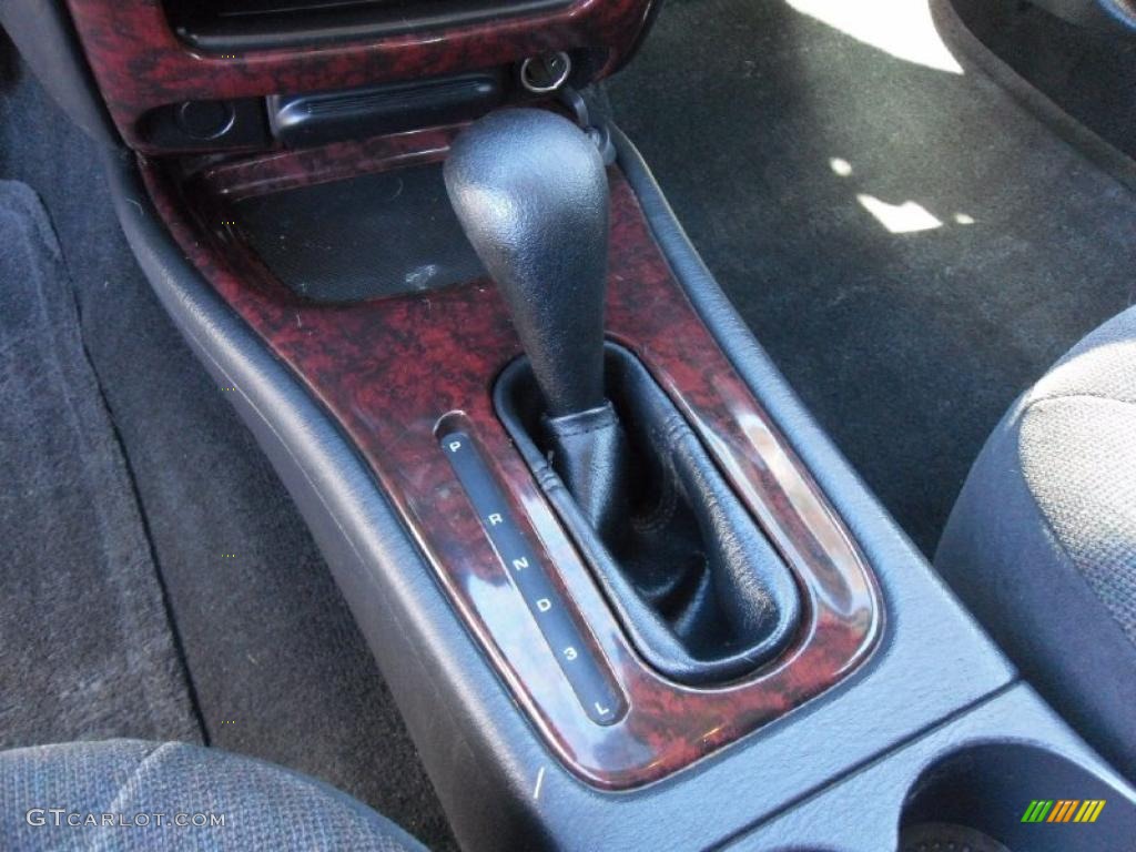 2004 Chrysler Concorde LX 4 Speed Automatic Transmission Photo #38563901