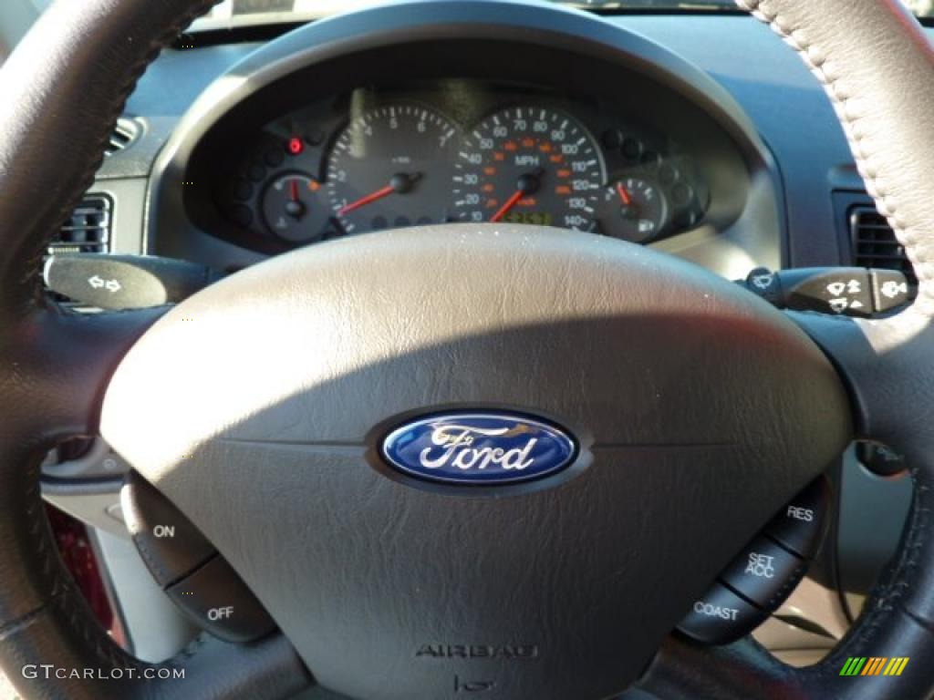 2007 Focus ZX4 SES Sedan - Dark Toreador Red Metallic / Charcoal/Light Flint photo #19