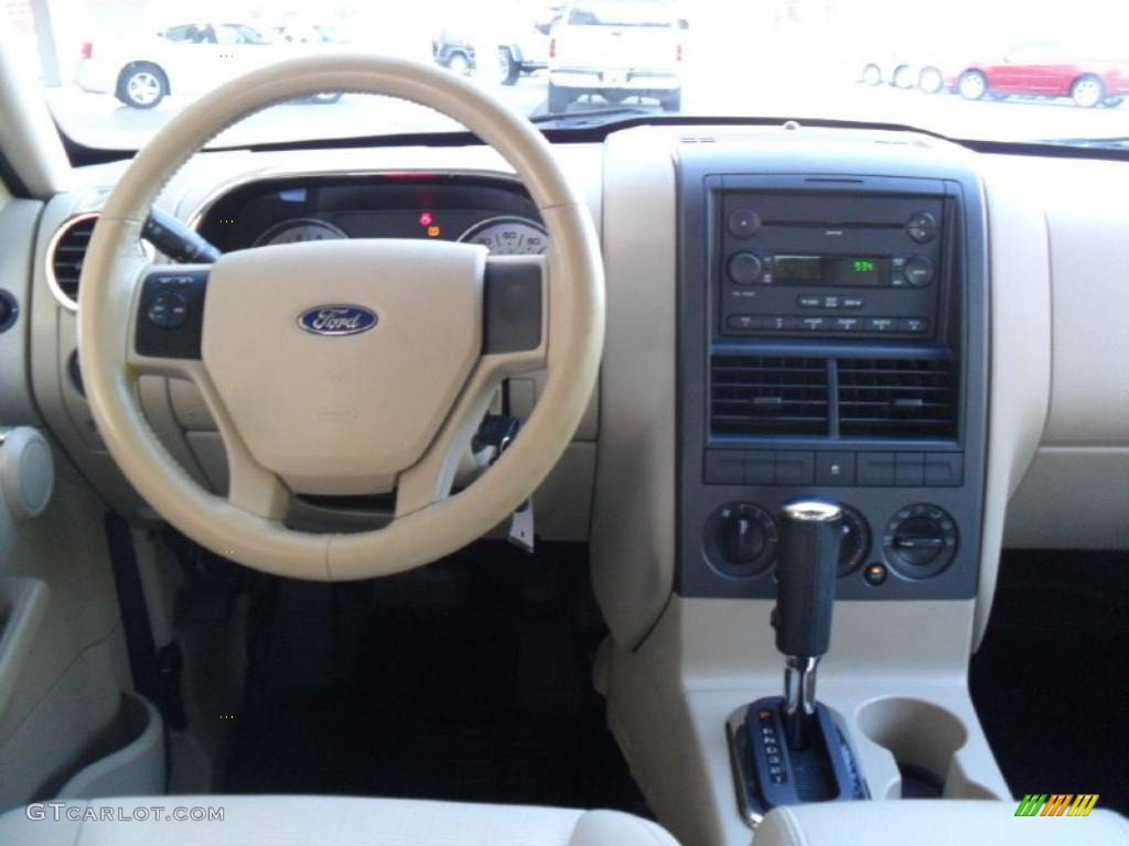 2007 Ford Explorer Sport Trac Limited Camel Dashboard Photo #38564425