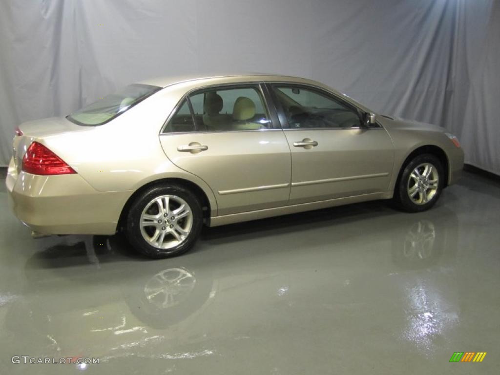 2006 Accord EX Sedan - Desert Mist Metallic / Ivory photo #8